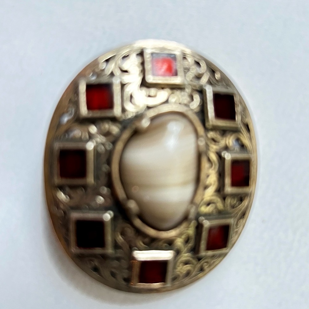 Vintage Large Agate Set Saxon Brooch.Miracle brand.
